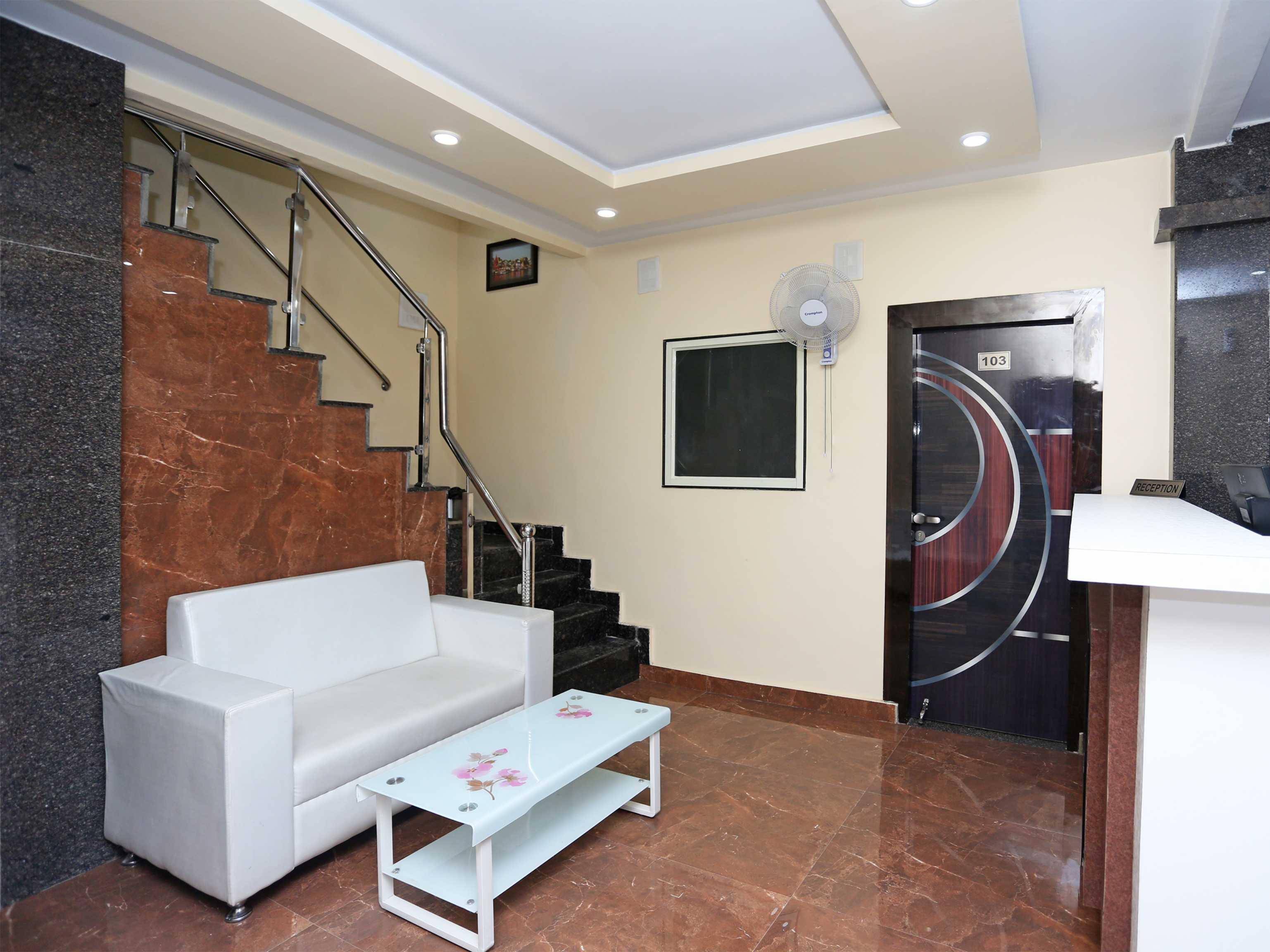 Отель Fabexpress Gs Residency Варанаси Экстерьер фото