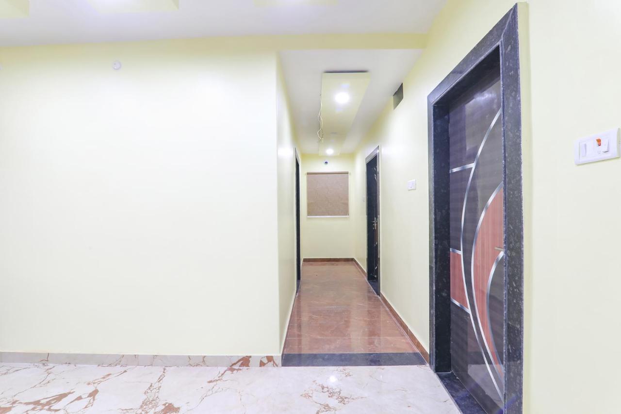 Отель Fabexpress Gs Residency Варанаси Экстерьер фото