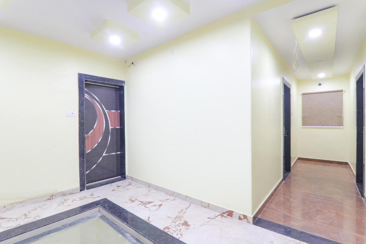 Отель Fabexpress Gs Residency Варанаси Экстерьер фото